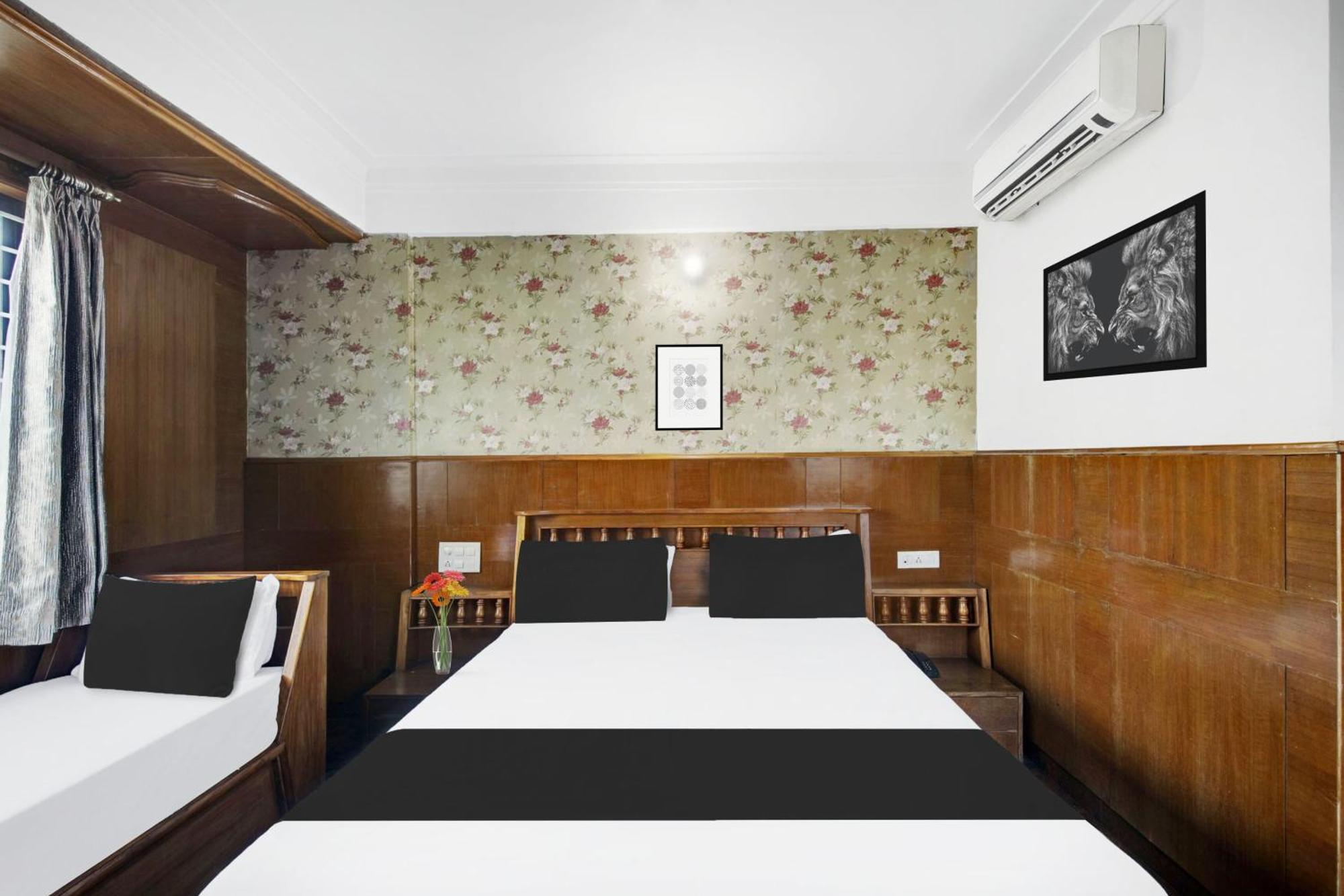 OYO 8646 Mahendra Hotel Mysore Exterior foto